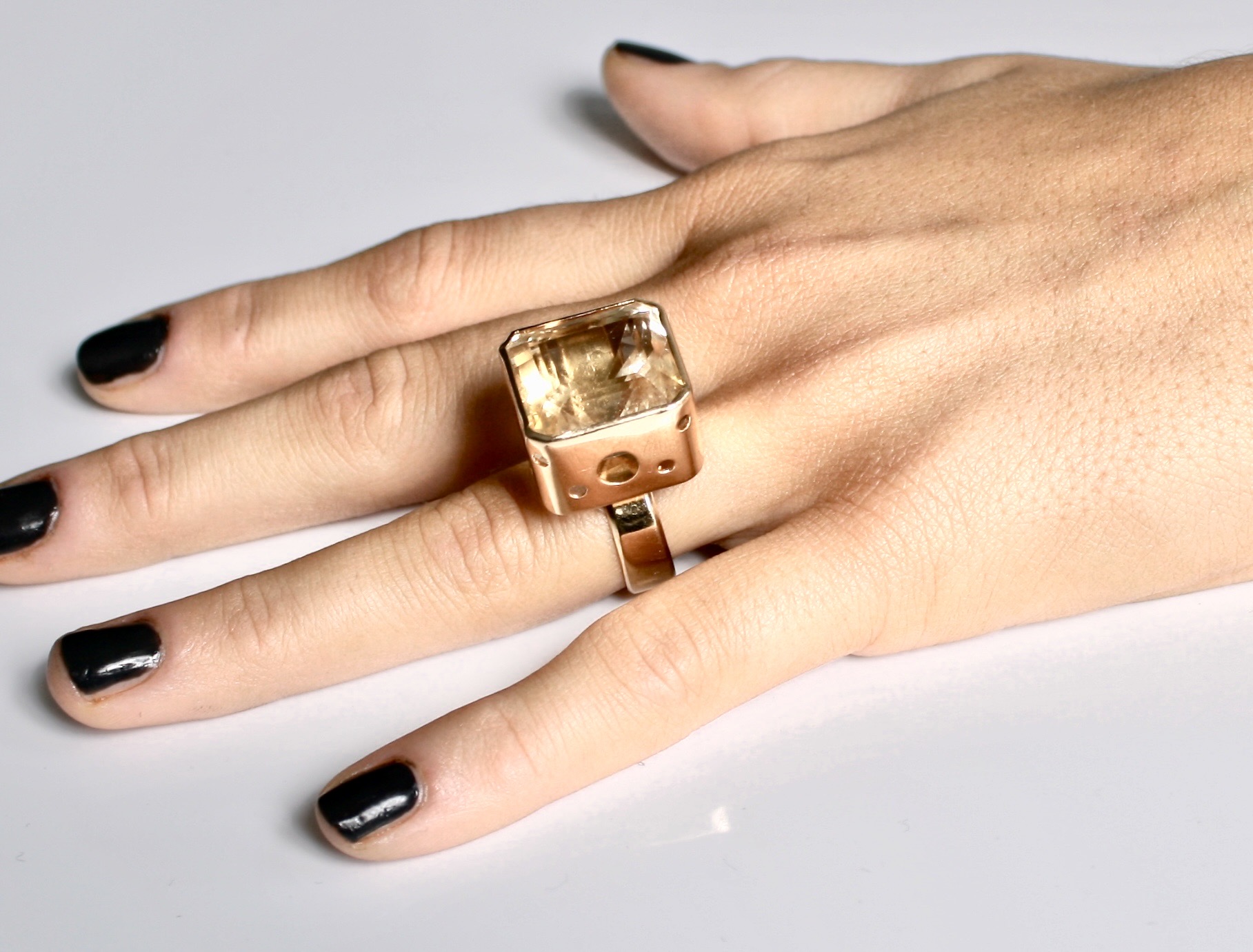 Gold citrine vintage ring