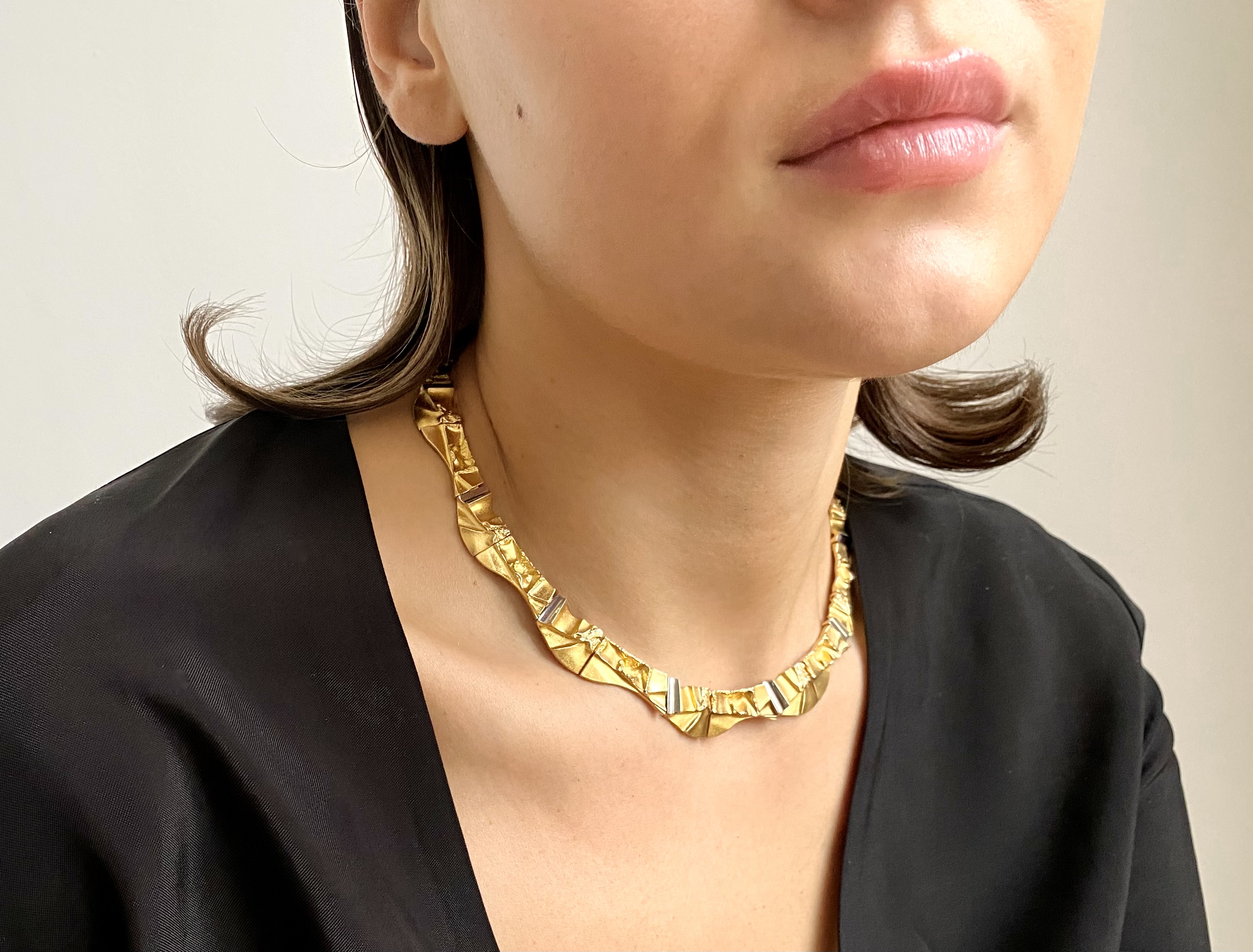 Bjorn-Weckstrom-gold-necklace-poema