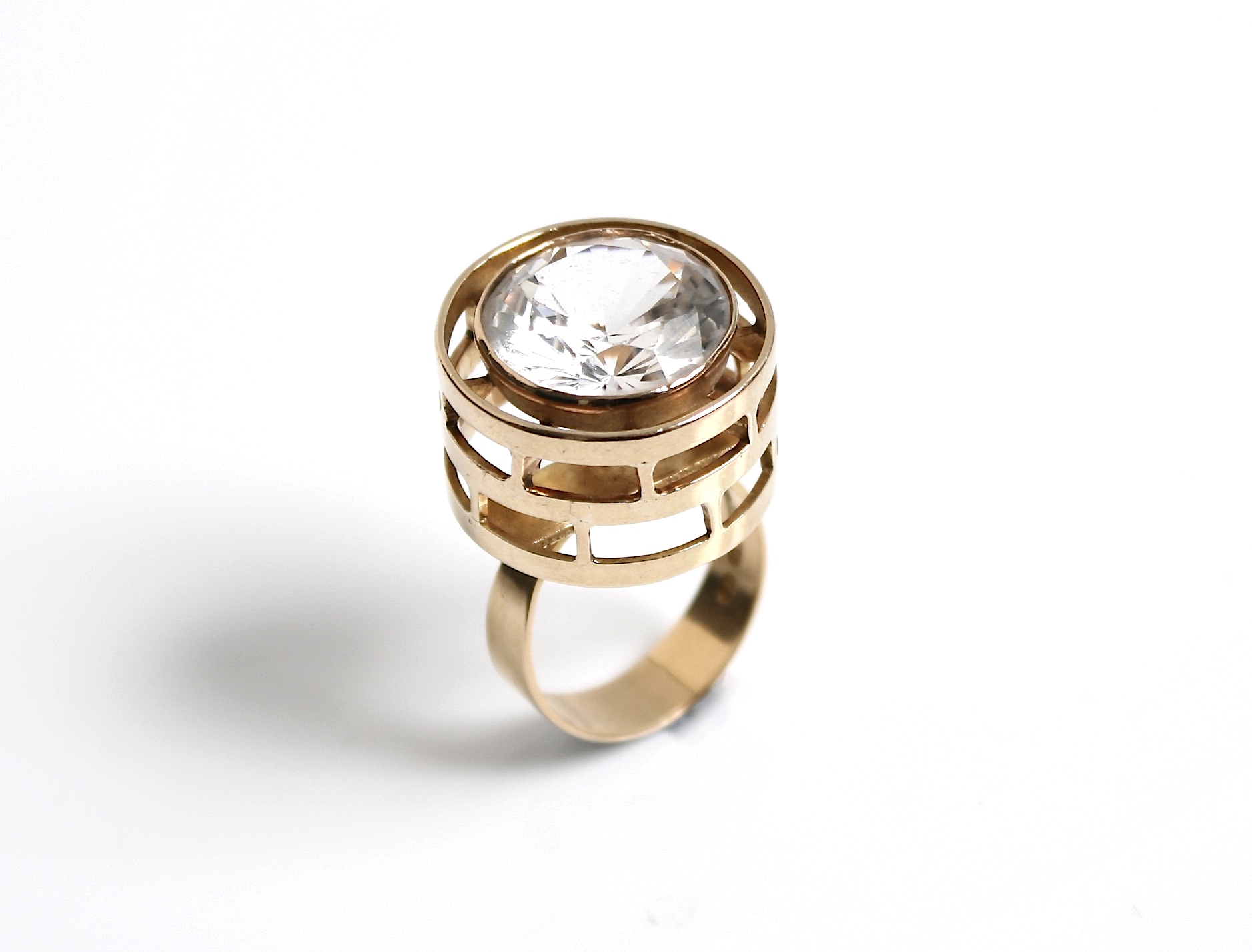 Swedish-Gold-rock-crystal-ring