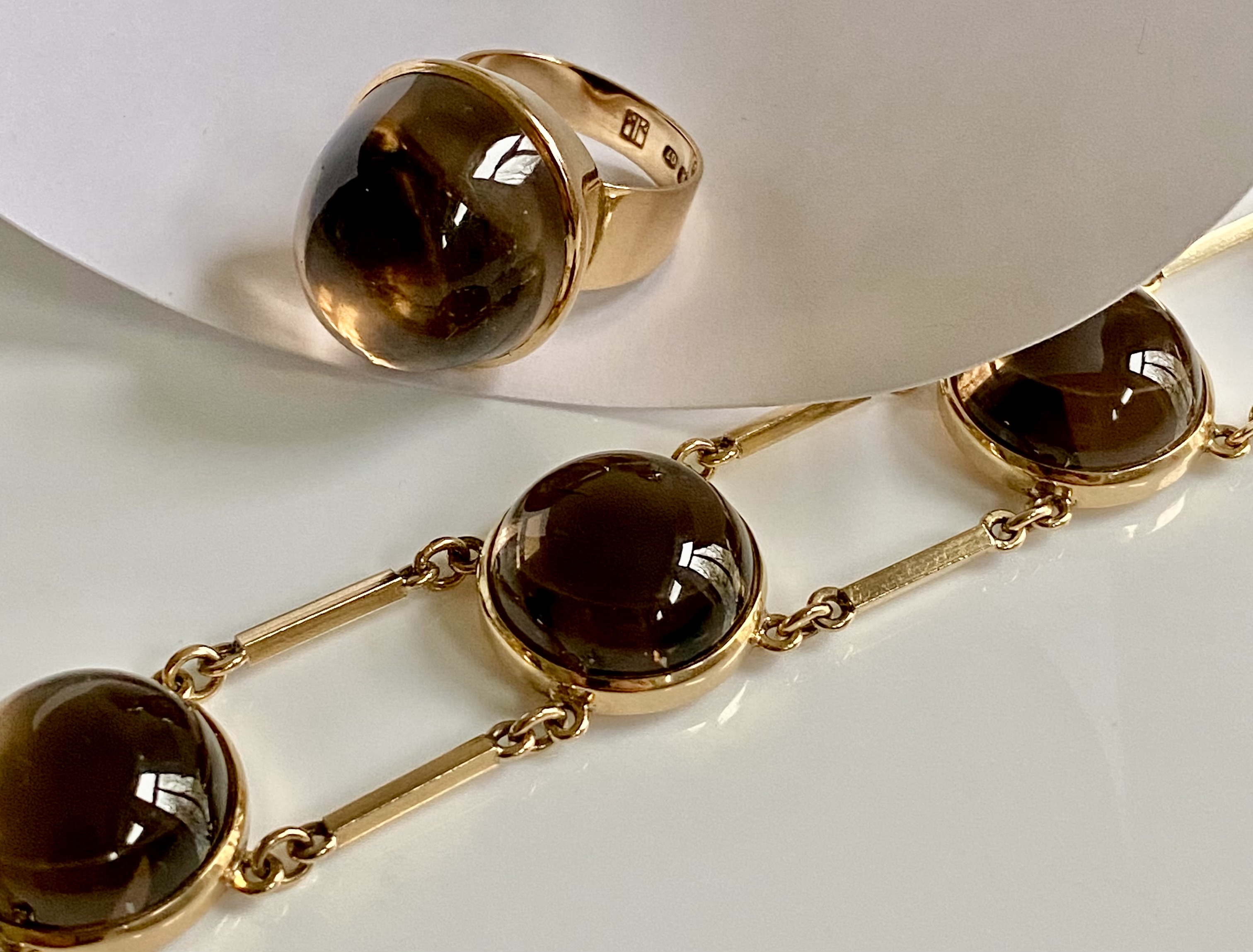 14k-gold-&-smokey-Quartz-"Pools-of-Light"-ring-designed-by-Kaunis-Koru-Finland 