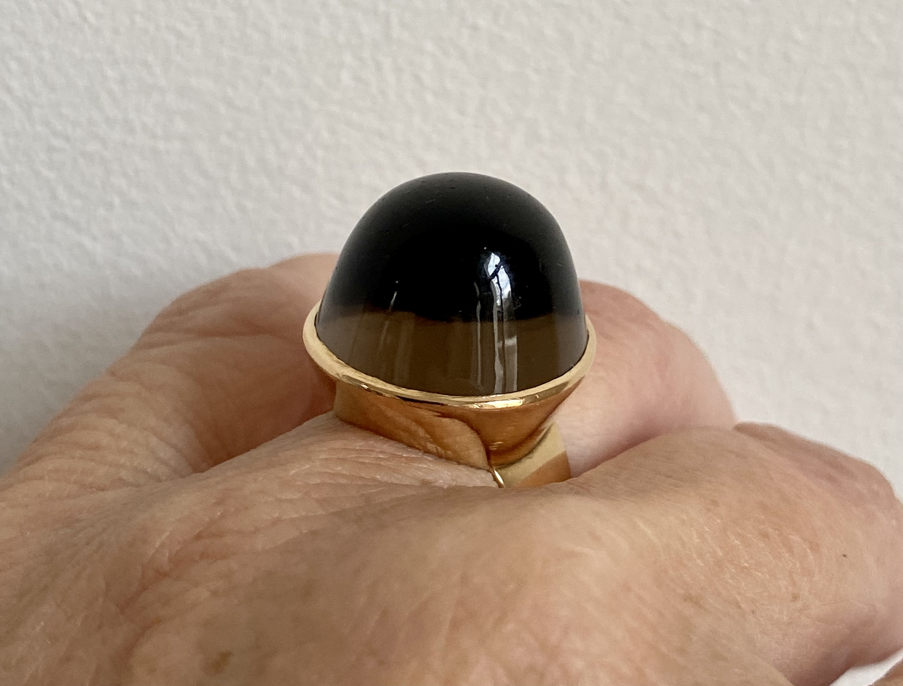 14k-gold-&-smokey-Quartz-"Pools-of-Light"-ring-designed-by-Kaunis-Koru-Finland 