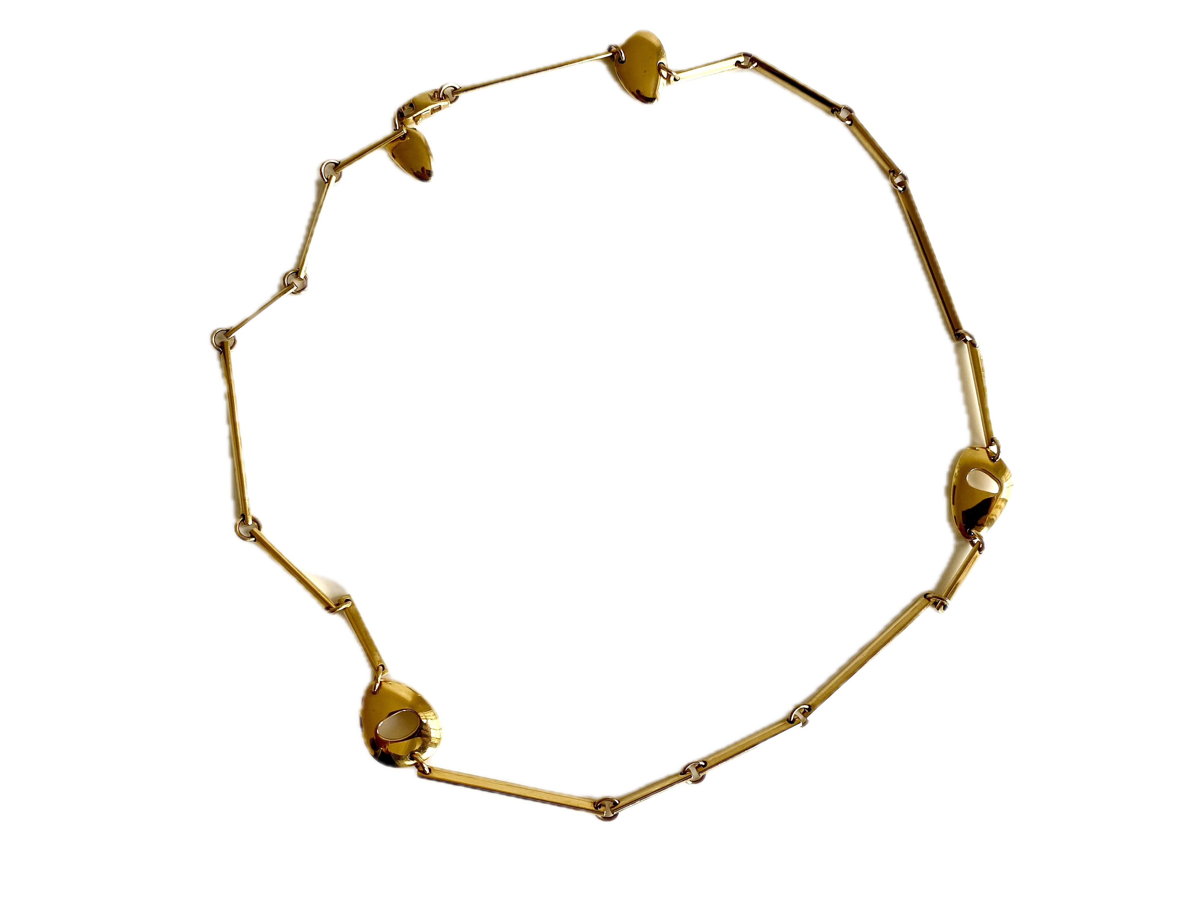 18k gold "Pebbles" necklace designed by Lina falkesgaard for Georg Jensen 
