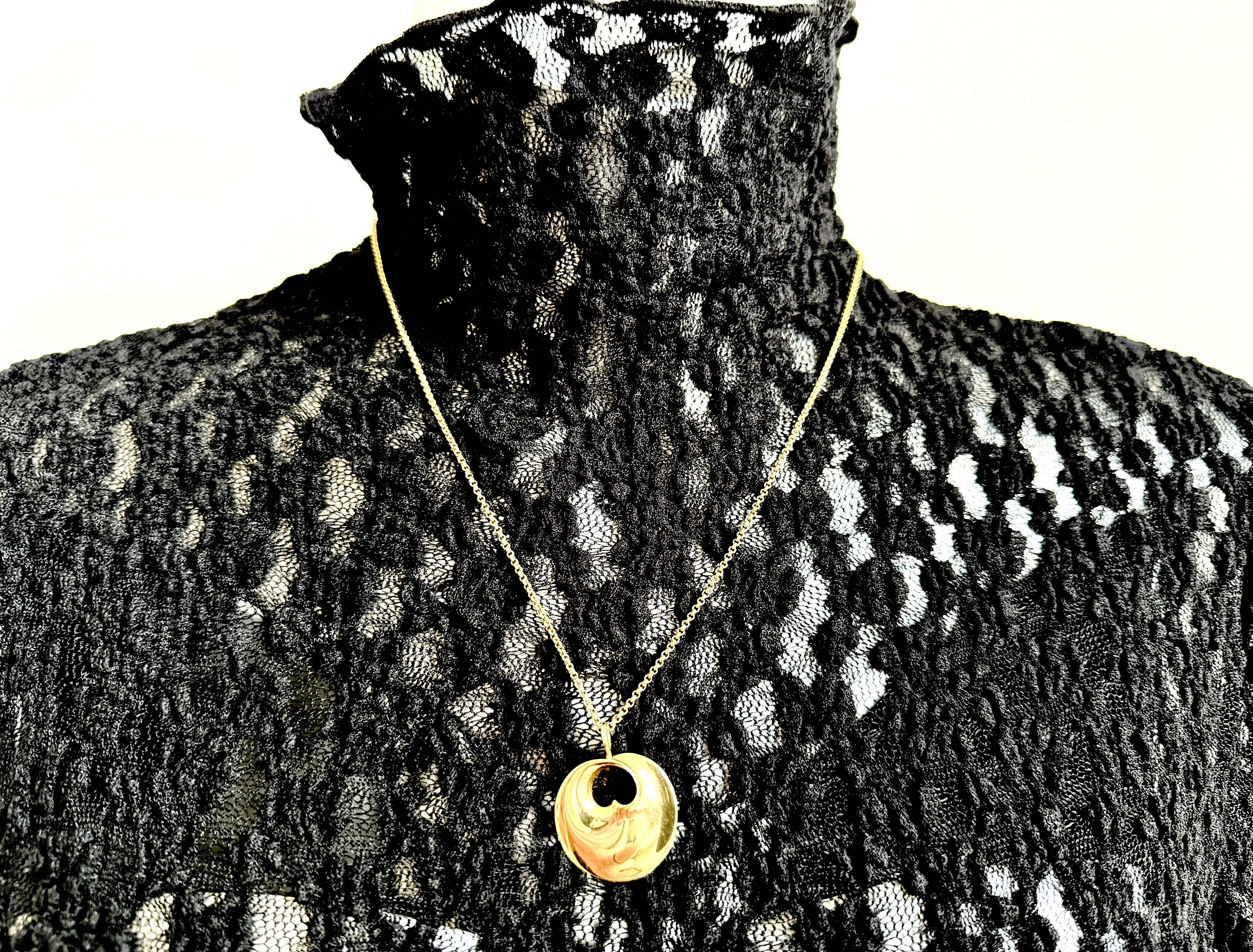 gold-hidden-heart-vivianna-torun-georg-jensen