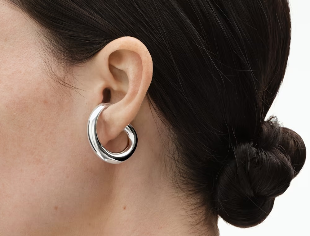Discover the exquisite Georg Jensen ear cuffs, designed to elevate your style with a perfect blend of elegance and modernity. Shop now for a unique addition to your jewelry collection.