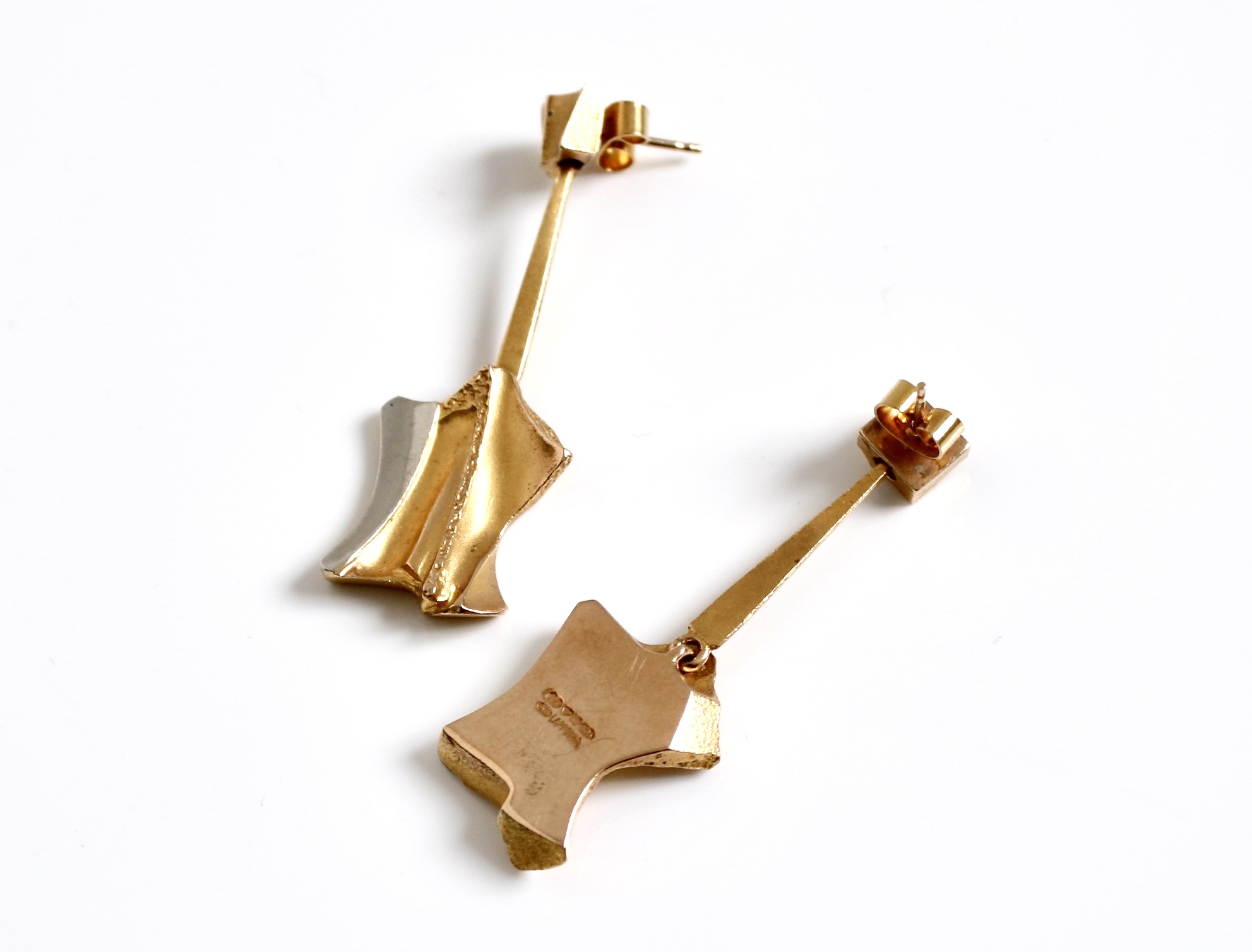  Rare 14k gold & platinum dangle earrings designed by Bjorn Weckstrom Finland c.1980 length 4.95cm