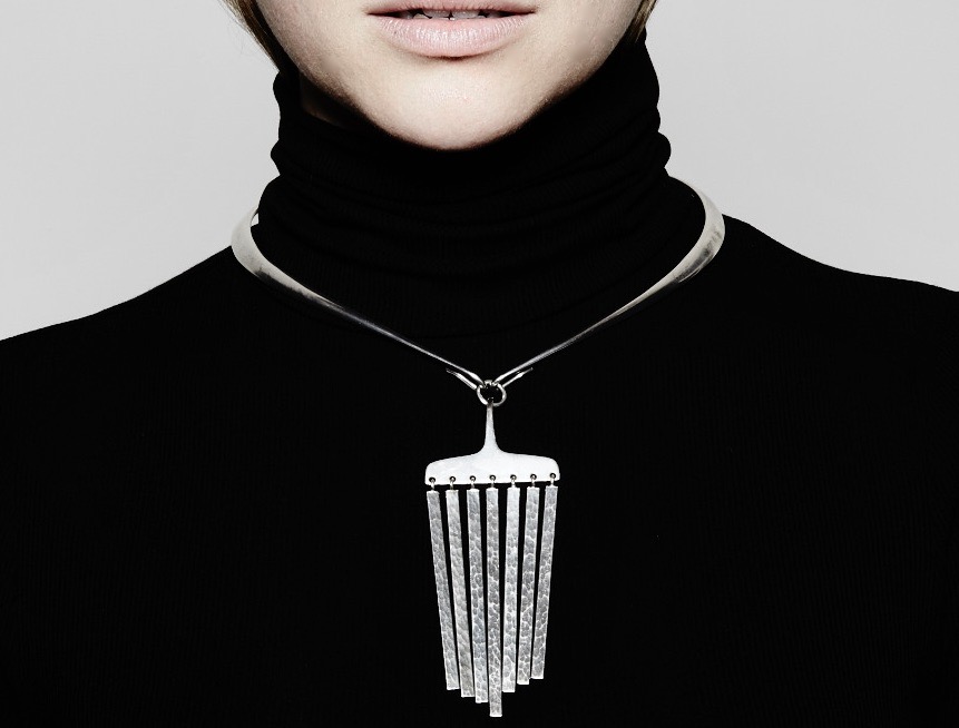 Hans Hansen Silver jewellery Denmark at Grasilver.com, buy "Rare" Original Vintage Pendant & Neckring Designed by Bent Gabrielsen for Hans Hensen Sterling Silver 925s c1970 Denmark, buy Denmark Jewellery, Danish Jewellery, Danish Jewellery Shop, Scandinavian Jewellery