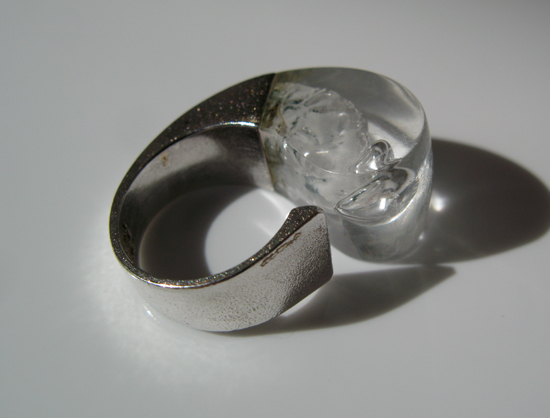 Bjorn Weckstrom Finland c. 1970 Sterling Silver with Acrylic (Microns) Signed Bjorn, Lapponia Sterling Finland Size UK M