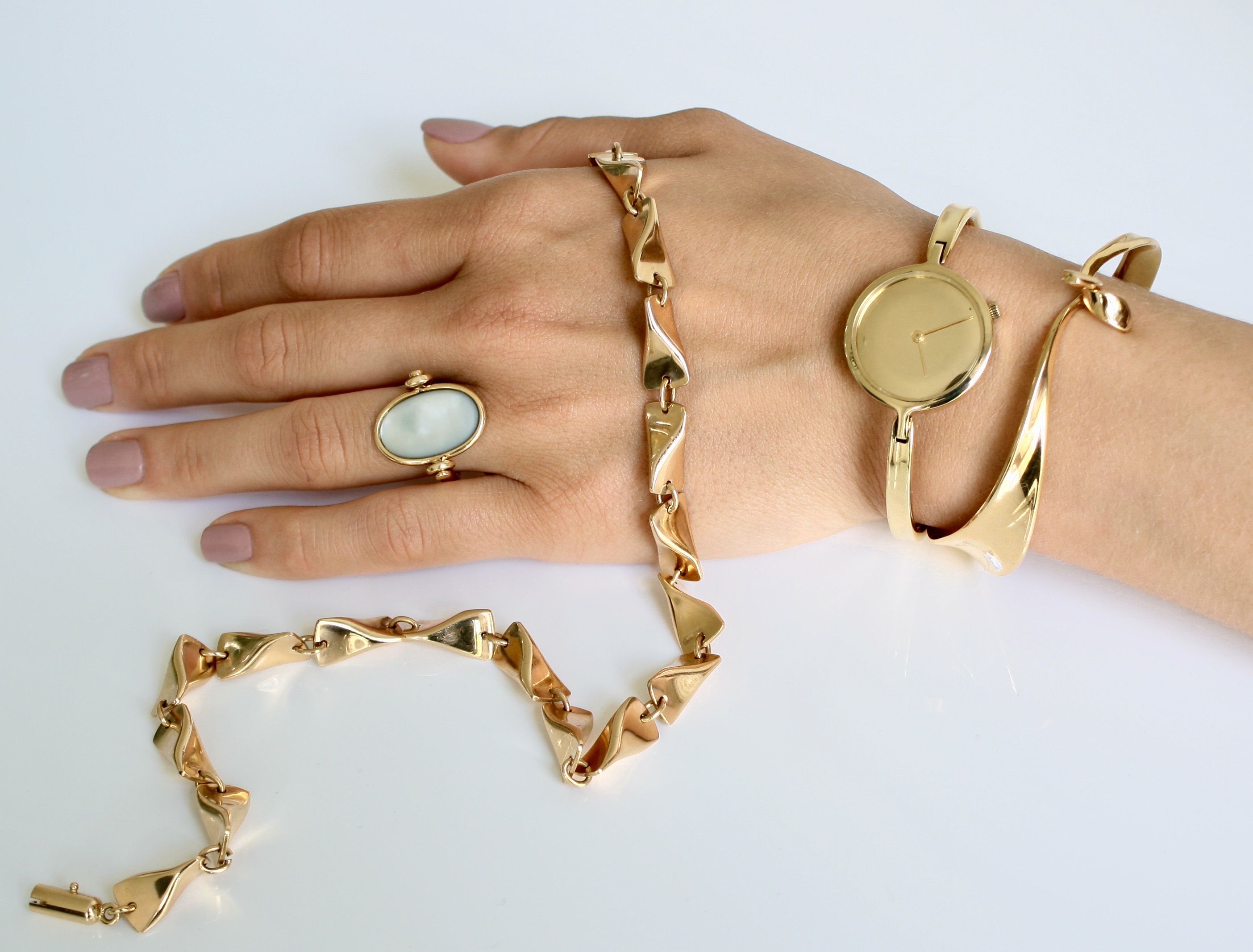 GEORG JENSEN TORUN GOLD WATCH No 1337 at Grasilver.com, Buy "Original Rare" Georg Jensen Solid 18k Gold Watch Designed by Vivianna Torun Bulow-Hube Made in Denmark c.1960. , Comes in Original Box